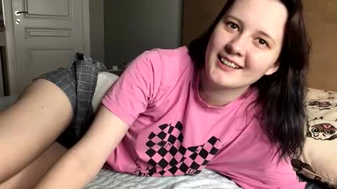 Snapshot of foxydollkate chatting on September 2025 08:27:01 AM Kate online show from September 2025 08:27:01 AM