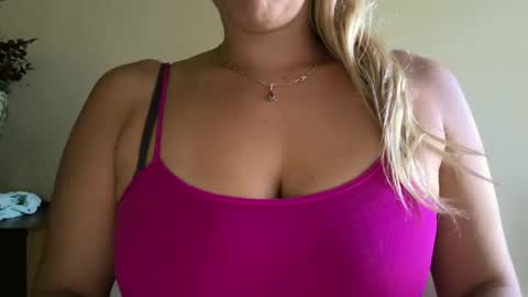 Snapshot of foxyfaye1 chatting on September 2025 09:20:02 PM foxyfaye1 online show from September 2025 09:20:02 PM