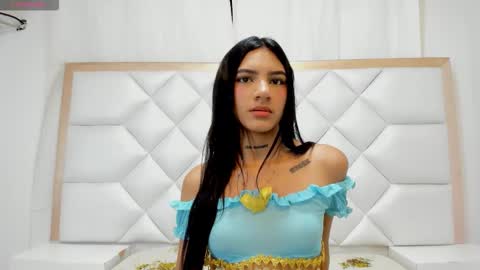 foxyhillx online show from October 2025 08:09:02 PM