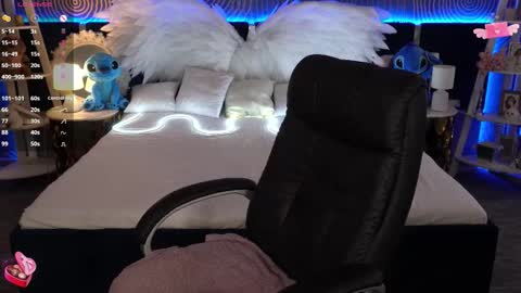 Inna  online show from November 2025 06:47:01 AM