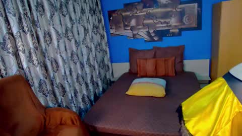 Snapshot of francesca_evanss chatting on October 2025 11:24:02 PM Francesca - online show from October 2025 11:24:02 PM