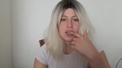 Francesca online show from October 2025 05:47:01 PM