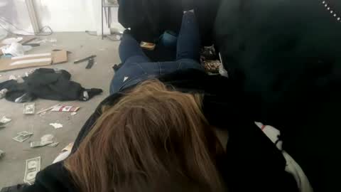 Snapshot of francescafey chatting on December 2024 08:55:02 AM francescafey online show from December 2024 08:55:02 AM