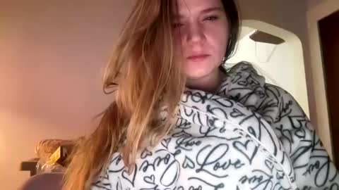 Snapshot of francescafey chatting on January 2025 09:04:02 AM francescafey online show from January 2025 09:04:02 AM