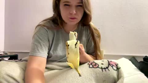 Snapshot of francescafey chatting on September 2025 08:15:02 AM francescafey online show from September 2025 08:15:02 AM