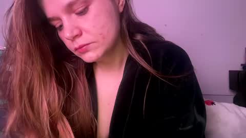 Snapshot of francescafey chatting on November 2025 06:35:02 AM francescafey online show from November 2025 06:35:02 AM