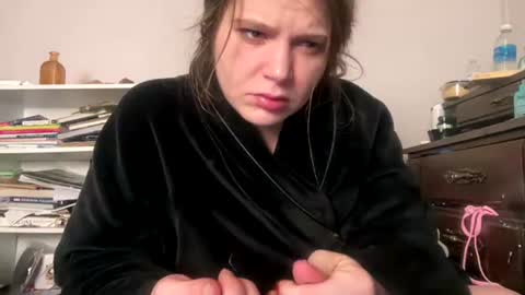 francescafey online show from December 2025 05:57:01 AM