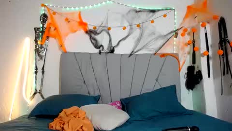 Snapshot of francihot4 chatting on October 2025 02:36:02 AM francihot4 online show from October 2025 02:36:02 AM