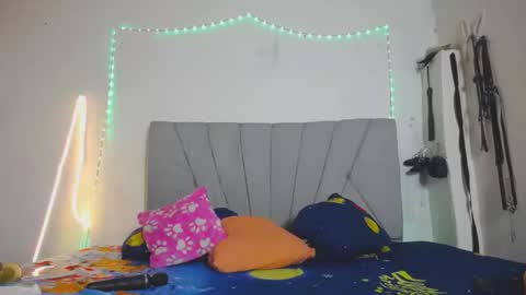 Snapshot of francihot4 chatting on December 2025 01:44:02 AM francihot4 online show from December 2025 01:44:02 AM