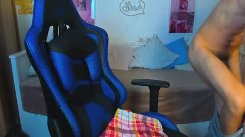 Frank online show from February 2025 09:56:02 AM