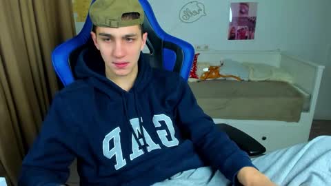 Snapshot of frank_mooree chatting on January 2026 05:22:01 AM Frank online show from January 2026 05:22:01 AM