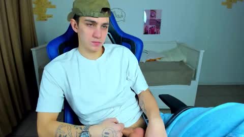 Snapshot of frank_mooree chatting on February 2026 06:40:02 AM Frank online show from February 2026 06:40:02 AM