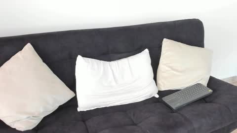 frank online show from September 2025 05:13:02 PM