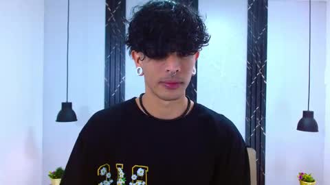 Franvill trato online show from September 2025 07:30:02 PM