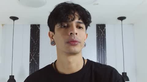 Franvill trato online show from November 2025 05:33:02 PM