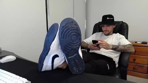 Fraser online show from February 2025 12:59:01 PM