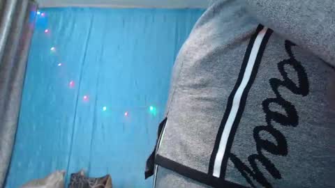 frau_becky online show from December 2024 02:17:02 PM