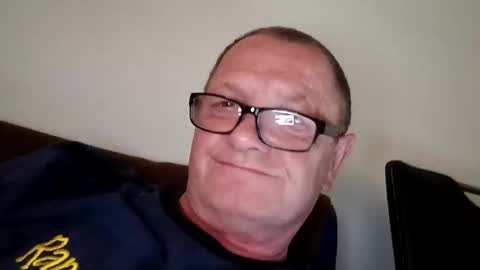 Wolfi online show from October 2025 12:05:02 PM