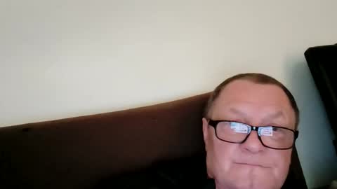 Wolfi online show from May 2026 06:44:02 AM