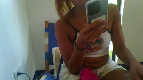 Snapshot of freakjawn1992 chatting on February 2025 03:51:02 PM FreakJawn online show from February 2025 03:51:02 PM