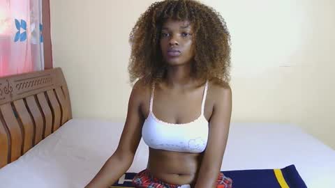 Snapshot of freakky_nessa chatting on February 2025 08:48:02 AM Nessa-Independent model online show from February 2025 08:48:02 AM