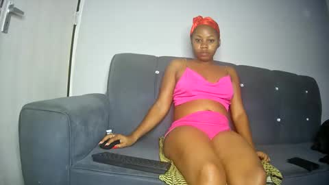 freakyLucy online show from December 2024 04:51:02 AM