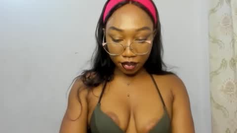 Freaky ebonygirl online show from September 2025 05:56:01 AM