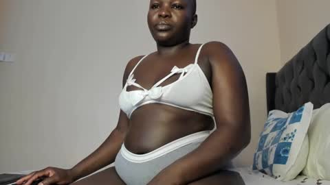 Snapshot of freaky_maria chatting on January 2025 04:22:02 AM Maria online show from January 2025 04:22:02 AM