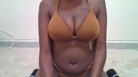 Snapshot of freaky_shade chatting on March 2026 10:21:02 AM freaky_shade online show from March 2026 10:21:02 AM