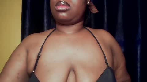 Snapshot of freaky_slut5 chatting on May 2026 04:40:01 AM freaky slut5 online show from May 2026 04:40:01 AM