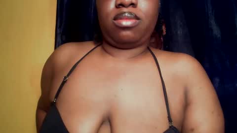 Snapshot of freaky_slut5 chatting on May 2026 04:30:01 AM freaky slut5 online show from May 2026 04:30:01 AM