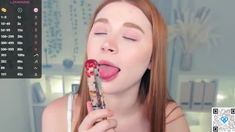 Snapshot of freckle_diyana chatting on January 2025 03:10:02 PM Diyana online show from January 2025 03:10:02 PM