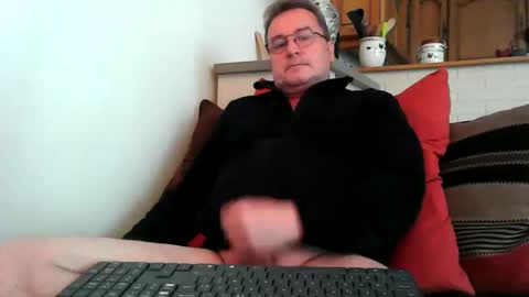 freddy9509 online show from June 2026 04:05:02 PM