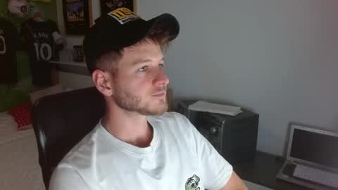 Snapshot of freddy_star chatting on May 2026 01:39:02 PM Frederick Perin online show from May 2026 01:39:02 PM
