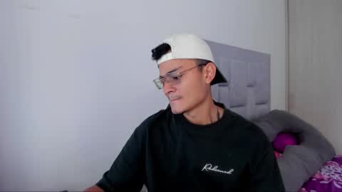 Snapshot of fredericsloan chatting on February 2026 08:51:01 PM Frederic Sloan online show from February 2026 08:51:01 PM