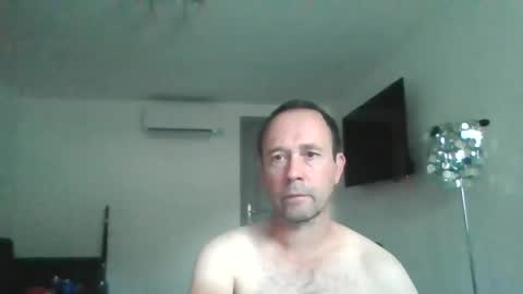 fredodu41 online show from September 2025 04:32:02 PM