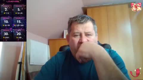 Snapshot of freeboy80180 chatting on January 2025 01:39:01 PM freeboy80180 online show from January 2025 01:39:01 PM