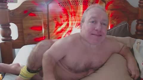 Snapshot of freemysoul4748 chatting on January 2025 04:15:01 AM Cute Lil Man online show from January 2025 04:15:01 AM