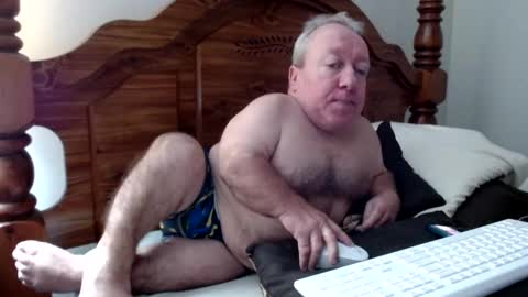 Snapshot of freemysoul4748 chatting on September 2025 06:17:02 AM Cute Lil Man online show from September 2025 06:17:02 AM