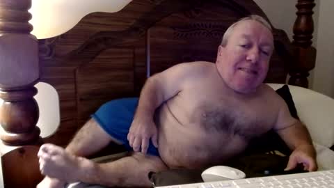 Snapshot of freemysoul4748 chatting on October 2025 05:13:01 AM Cute Lil Man online show from October 2025 05:13:01 AM