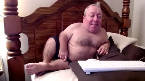 Snapshot of freemysoul4748 chatting on October 2025 03:35:01 AM Cute Lil Man online show from October 2025 03:35:01 AM