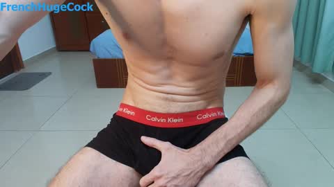 Manson FrenchHugeCock online show from October 2025 04:58:01 AM