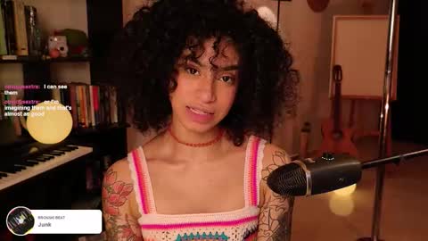 Vale online show from December 2025 02:05:01 AM