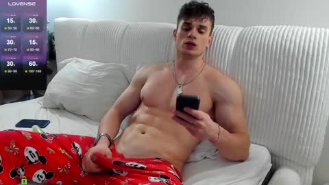 Snapshot of fresh_b1ood chatting on January 2025 10:34:01 PM Alex or Andrzej online show from January 2025 10:34:01 PM