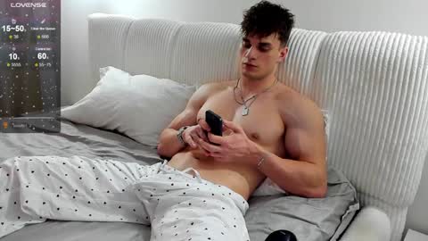 Snapshot of fresh_b1ood chatting on January 2025 06:10:02 PM Alex or Andrzej online show from January 2025 06:10:02 PM