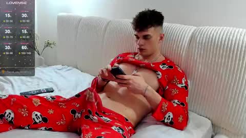 Snapshot of fresh_b1ood chatting on March 2025 10:42:01 PM Alex or Andrzej online show from March 2025 10:42:01 PM