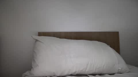 freshman  imonyou98 online show from November 2025 03:29:02 PM