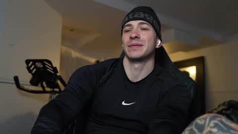 Snapshot of frewfun chatting on March 2025 10:50:02 PM cameron online show from March 2025 10:50:02 PM