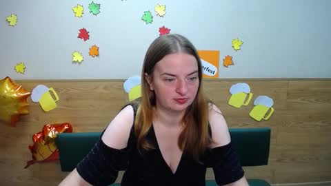 FreyaDak online show from September 2025 05:08:01 AM