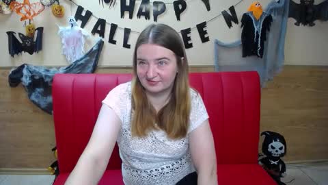 FreyaDak online show from November 2025 06:18:02 PM